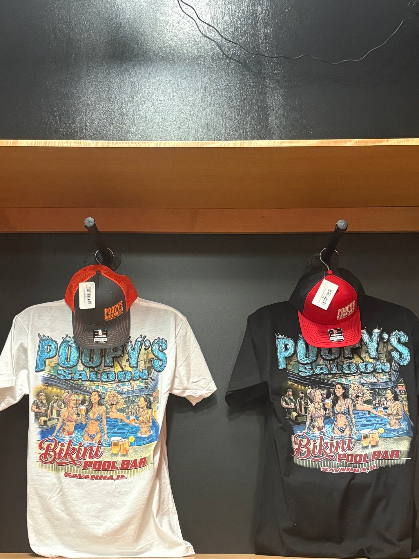 T-SHIRT-NEW POOL BAR SALOON